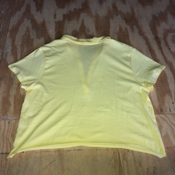 Collared Crop Top - Picture 2 of 3